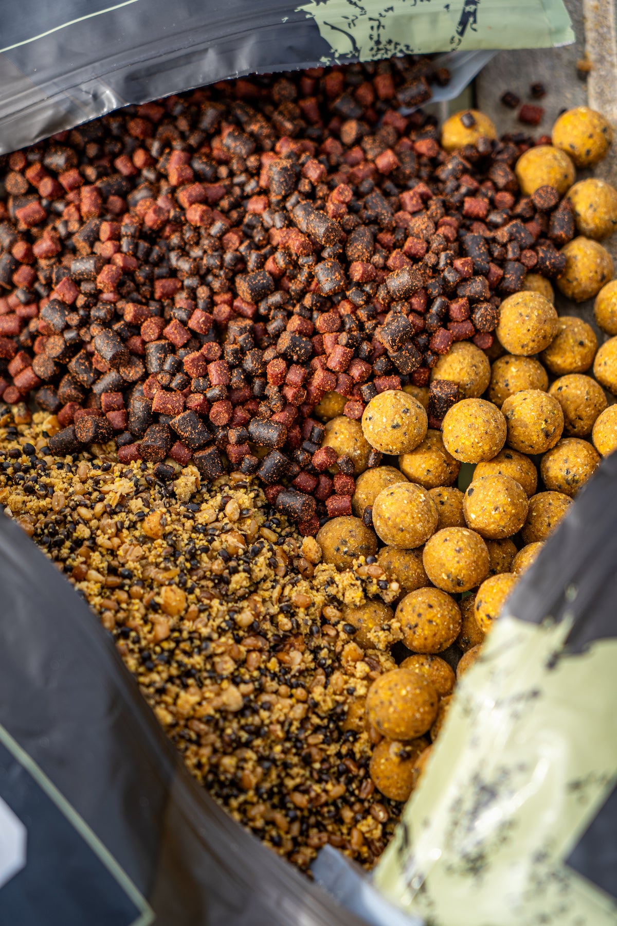 Partikelmix met boilies en pellets