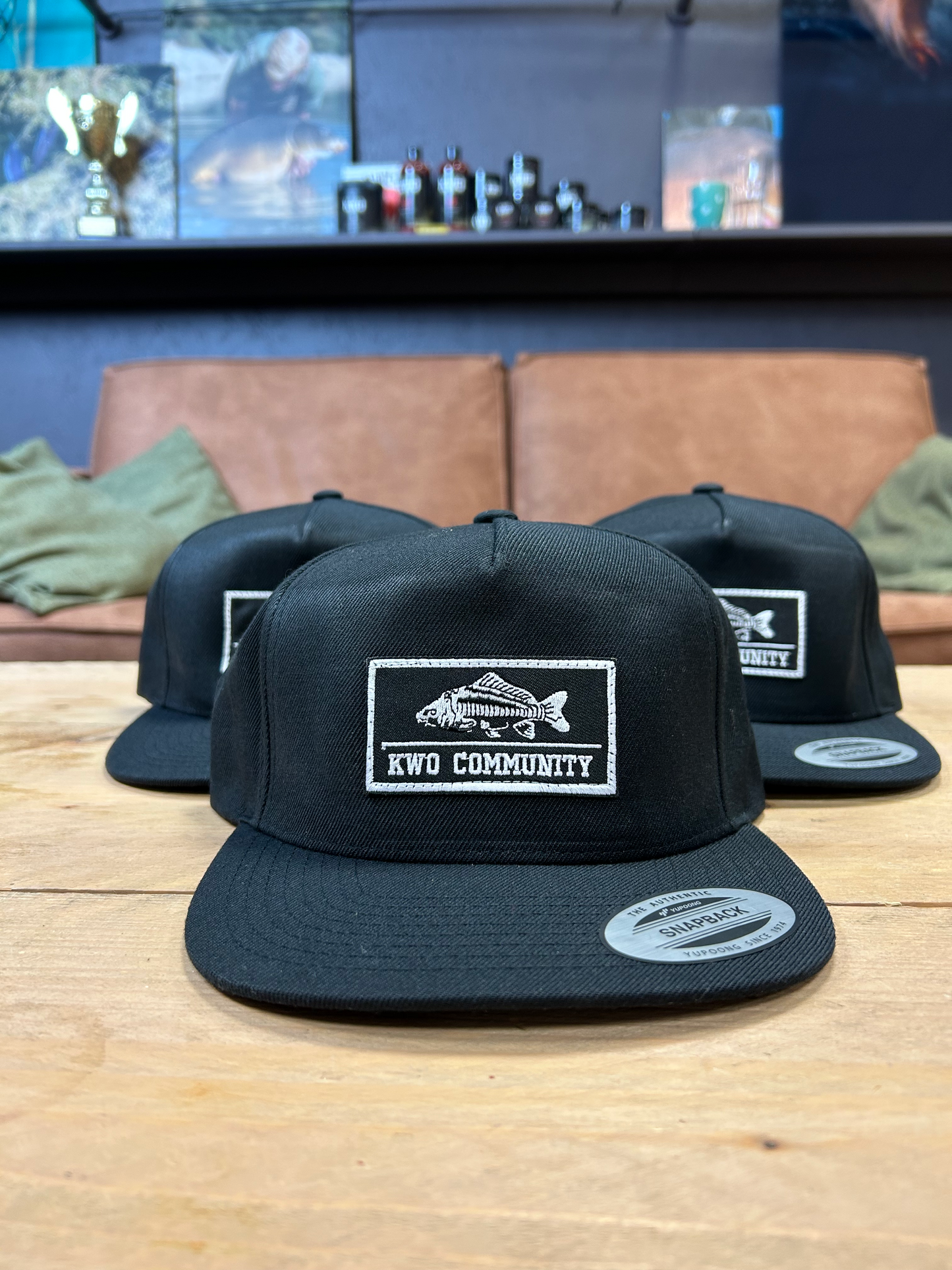 
                  
                    Special Black Snapback
                  
                