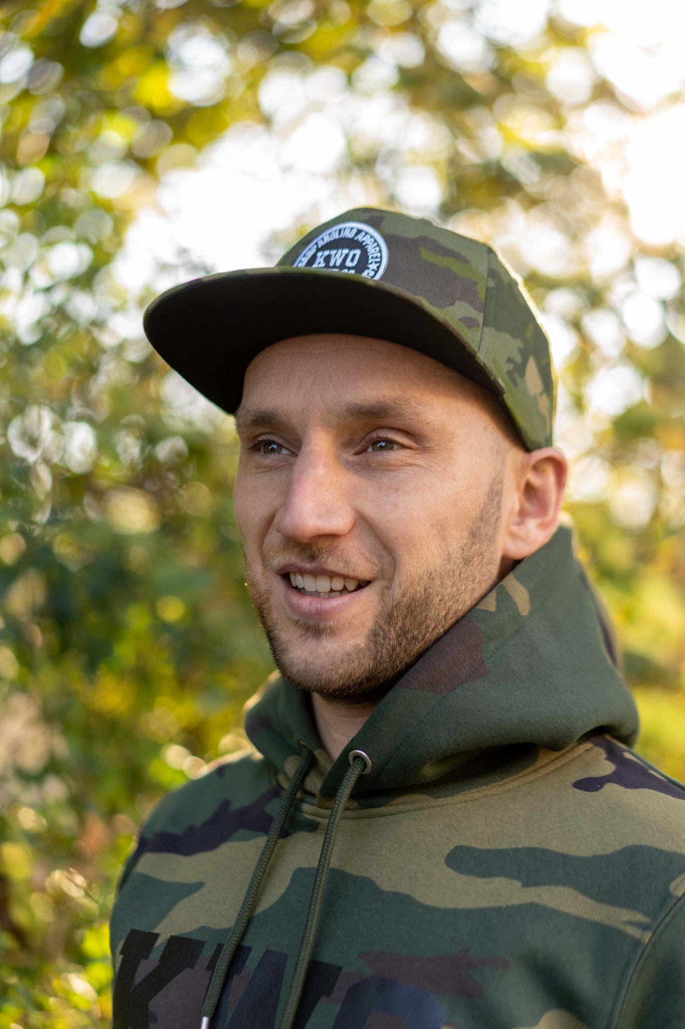 
                  
                    KWO Snapback - Green Camou - Kleding - KWO Shop
                  
                