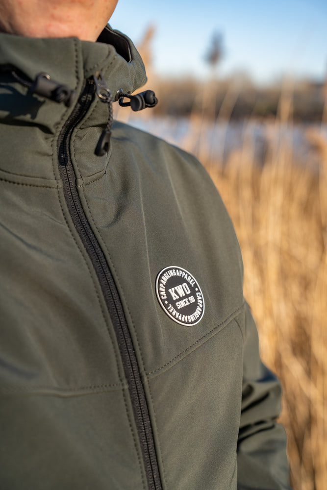 
                  
                    KWO Softshell - Army Green - Kleding - KWO Shop
                  
                