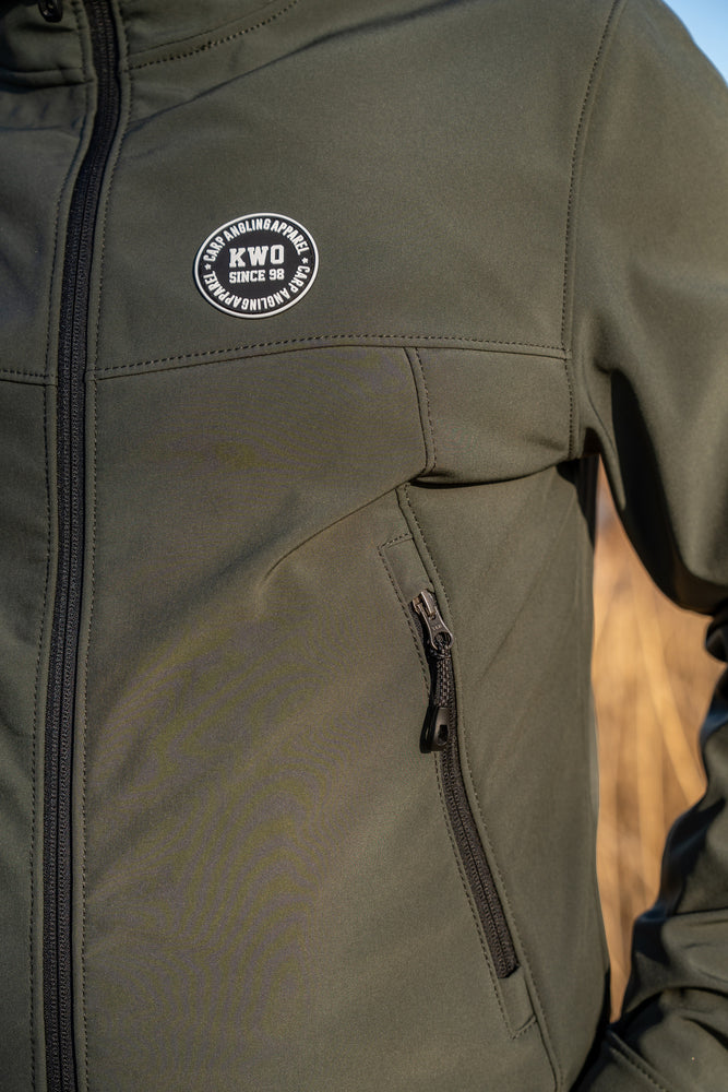 
                  
                    KWO Softshell - Army Green - Kleding - KWO Shop
                  
                