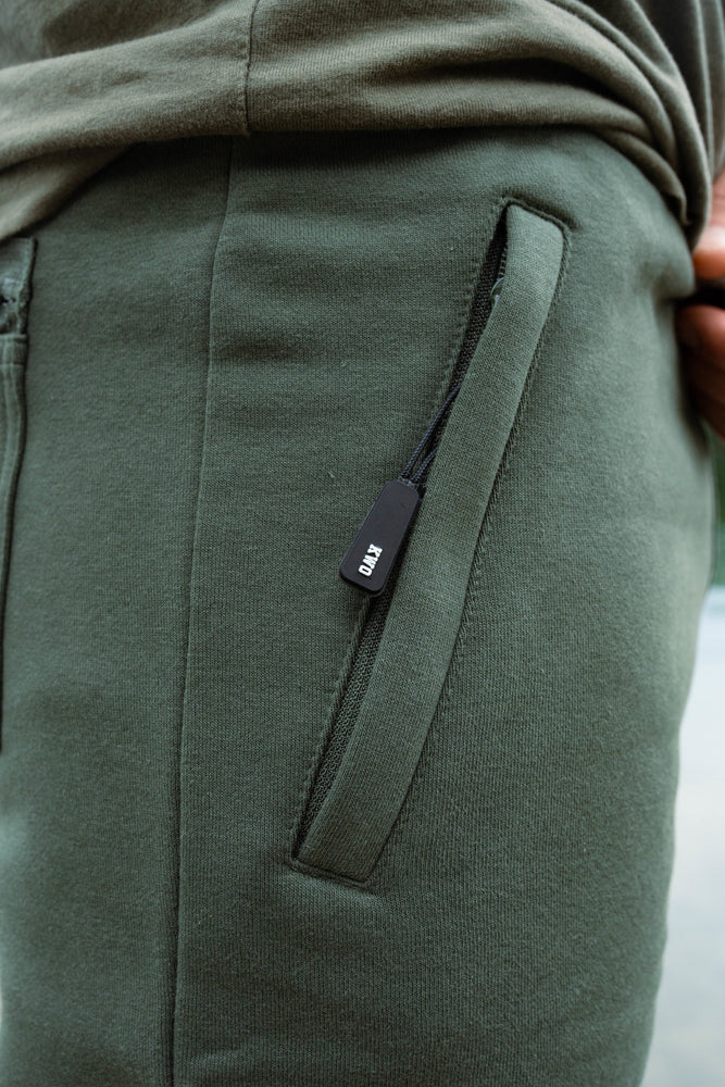 
                  
                    KWO Korte Jogger - Kleding - KWO Shop
                  
                
