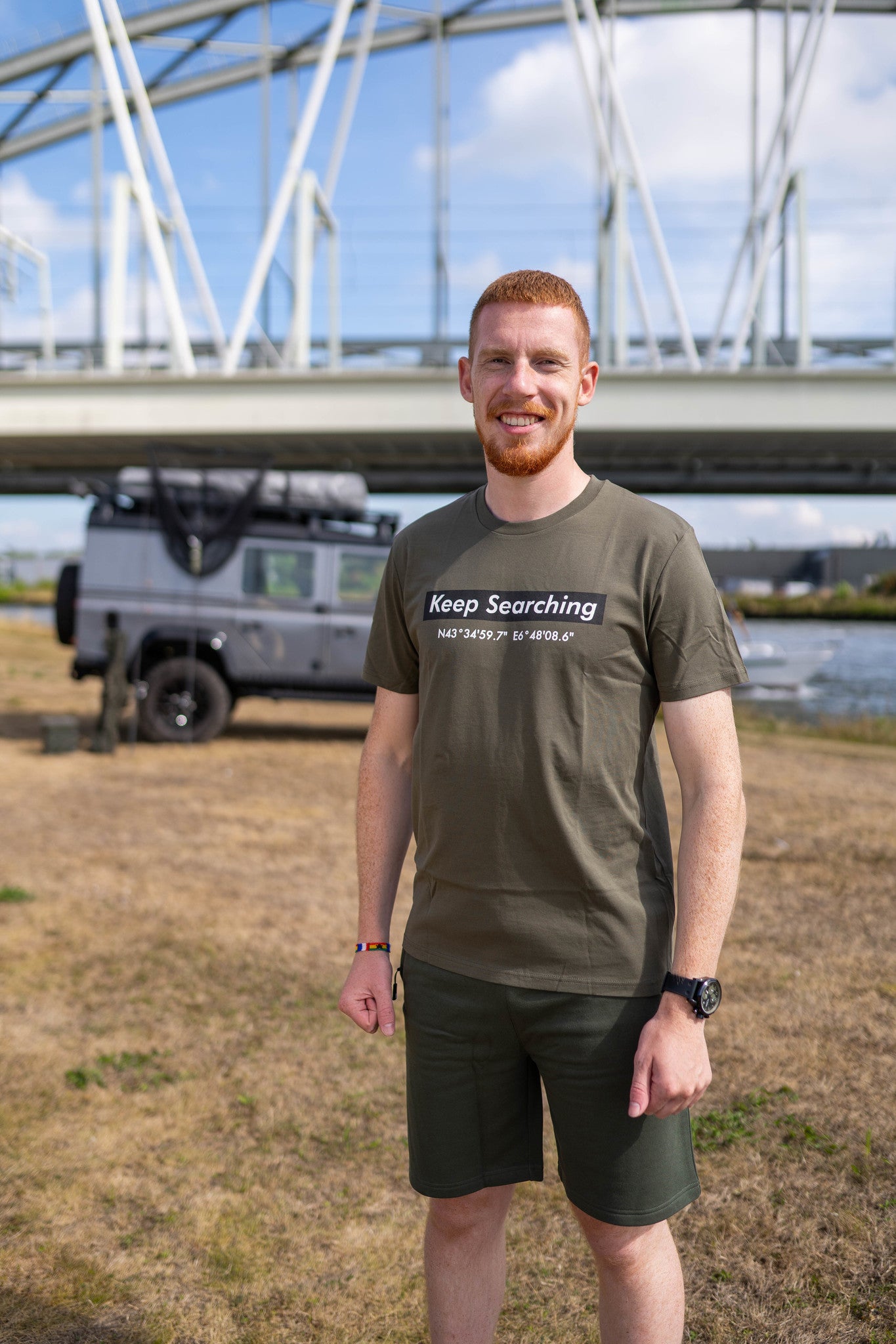 KWO Keep Searching GPS T-Shirt - Kleding - KWO Shop